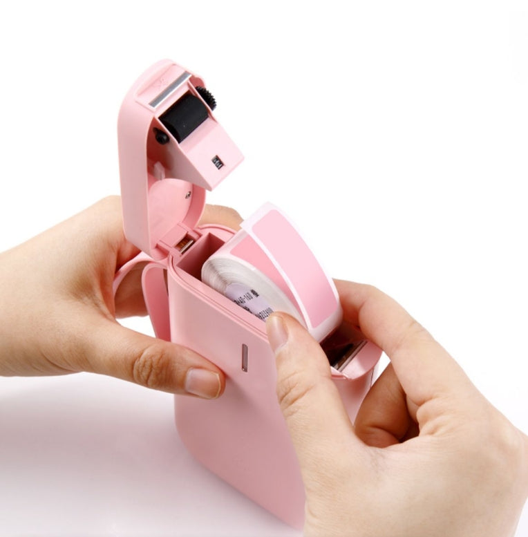 Niimbot - D11 - Portable Thermal Label Bluetooth Printer with USB Charge and lable preinstalled